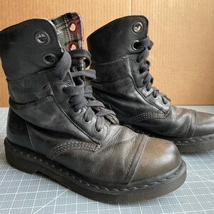 Dr. Martens Women's Motorcycle Boots. 1460 Triumph  W 8 Black Leather